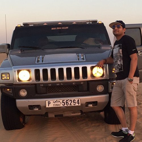 Photo With Hummer